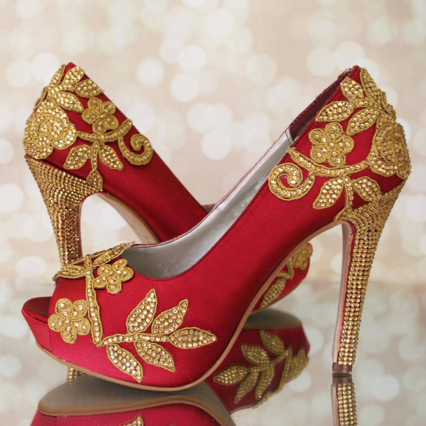 Top 15 Amazing Wedding Shoes For The Bride In 2022